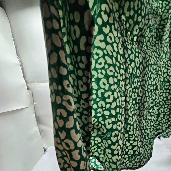 Michael Kors Green Animal Print Blouse – Size XS - Picture 6 of 7